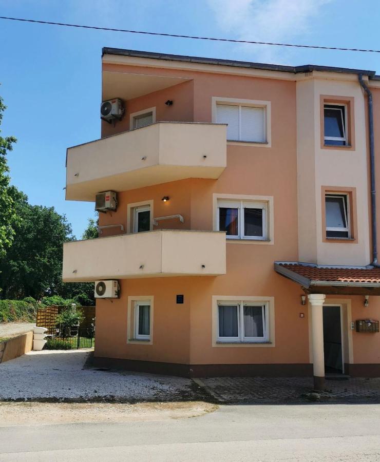 Apartman Teo Medulin Exterior foto
