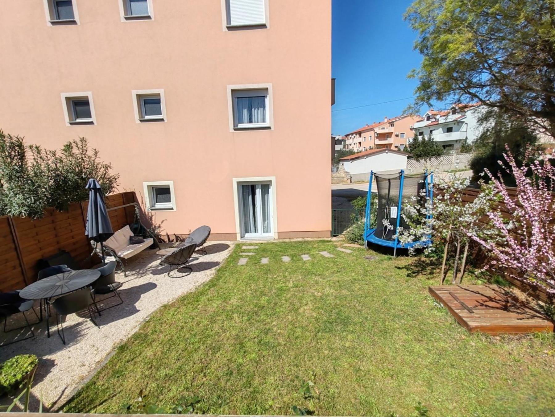 Apartman Teo Medulin Exterior foto